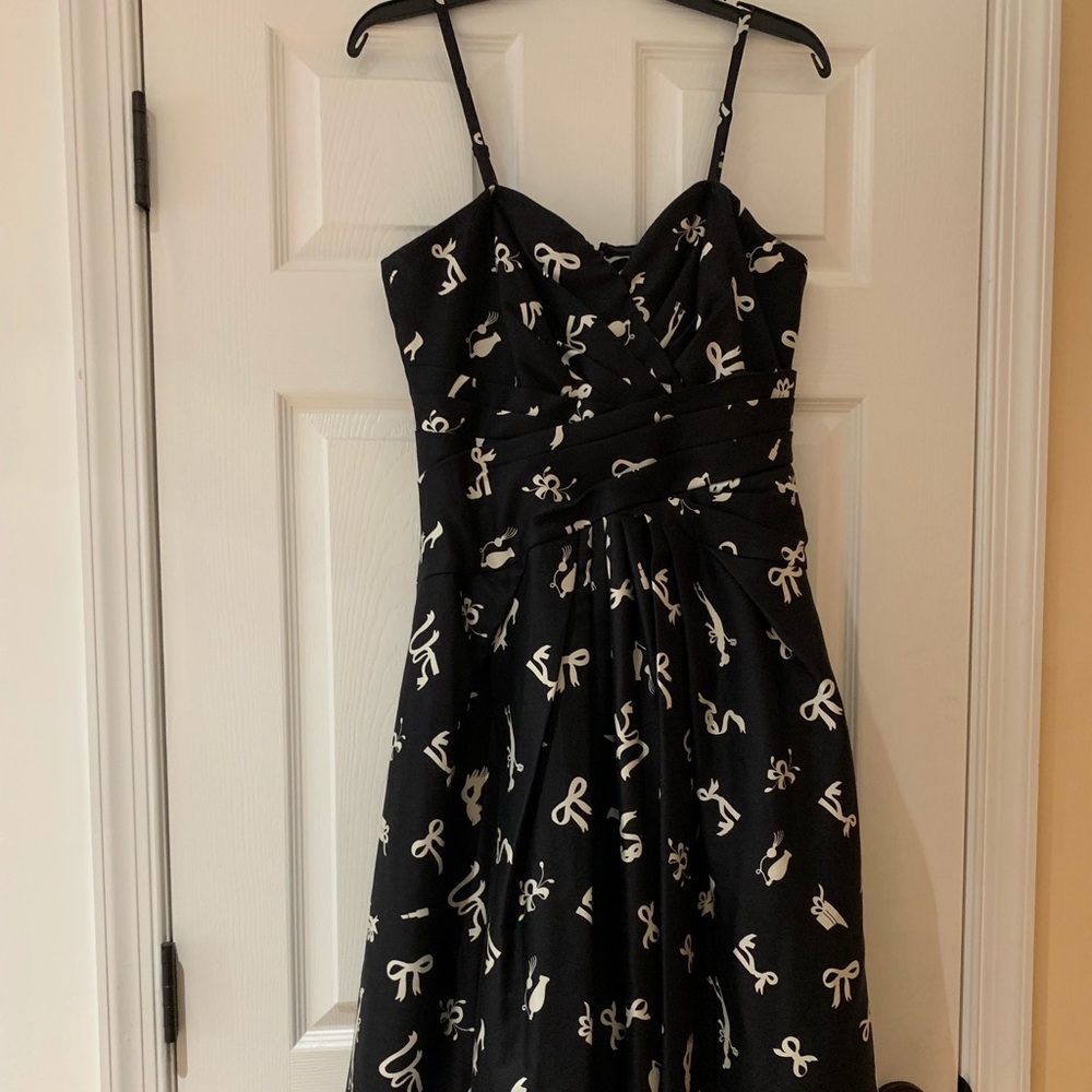 Like a lady! Hobbs dress